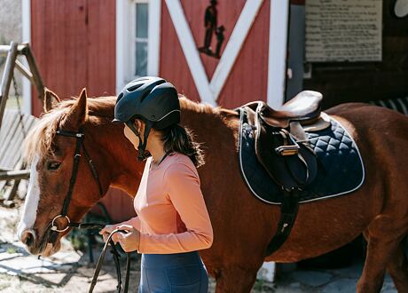 Bezpečnost při jízdě na koni: Co by měl vědět každý jezdec