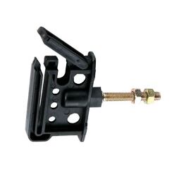 Zaklapávací izolátor na pásku do 40mm se závitem M6