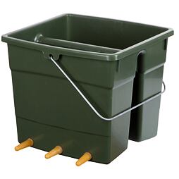 Krmící kbelík pro jehňata se 6 dudlíky