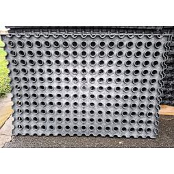 Rohož děrovaná 115 x 75 x 4 cm