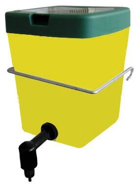 Závěsná niplová napáječka 500 ml