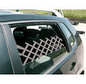 Větrací mřížka do okna auta plastová