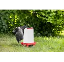 Plastová napáječka s nožičkami, 3,5 l, červeno-bílá
